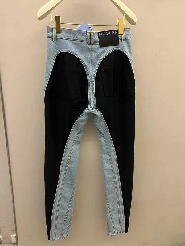 Jeans Womens Diseñador de pantalones Piernas abiertas Pantalones de mezclilla Capris Atres de vellón. Pantalones de Jean Pantalo